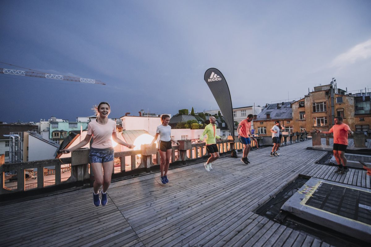 ADIDAS SOLAR BOOST PRAGUE