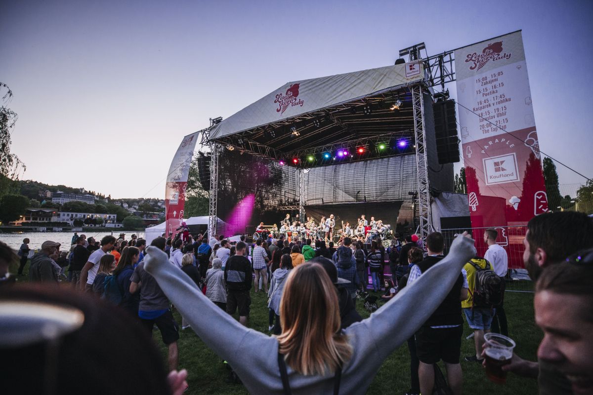 LÉTO UŽ JE TADY KAUFLAND