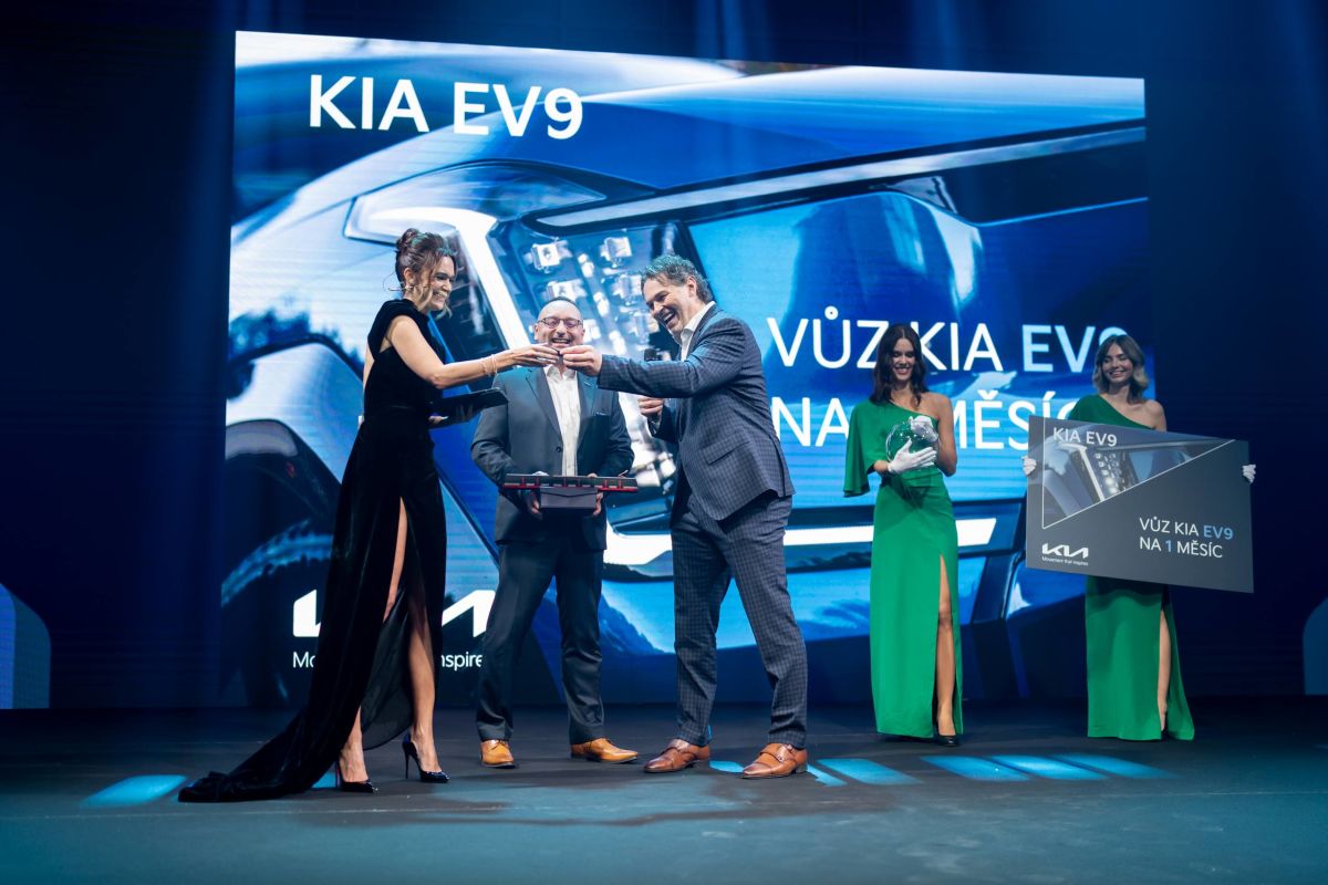 KIA - Dealers awards & 30y anniversary